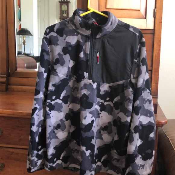 Other - Star camouflage light jacket size medium 38-40